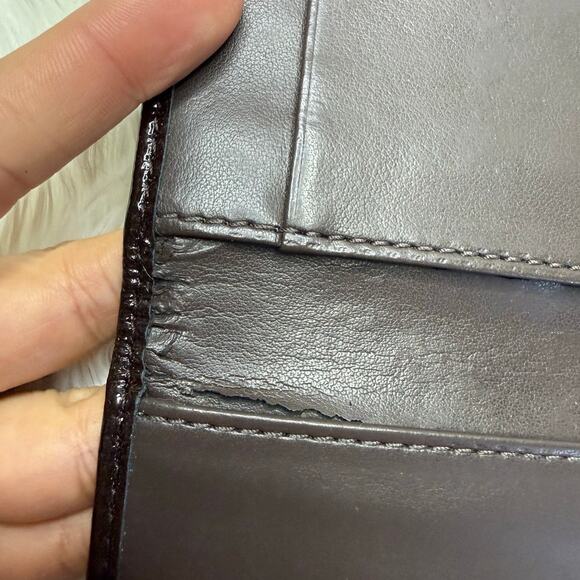 COACH Patent Leather Brown Checkbook holder - Picture 7 of 7